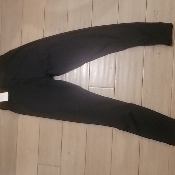 Victoria's Secret Pink. Black Ultimate  Leggings. Size Medium. - Picture 8 of 13
